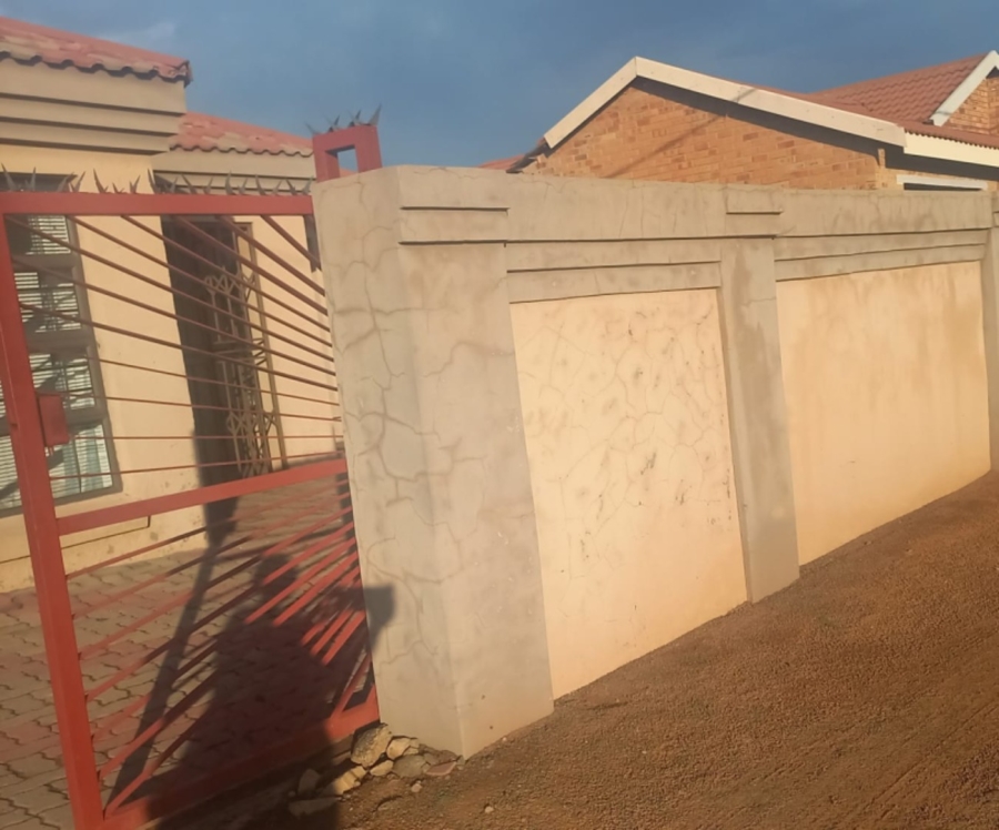 To Let 3 Bedroom Property for Rent in Grasslands Free State